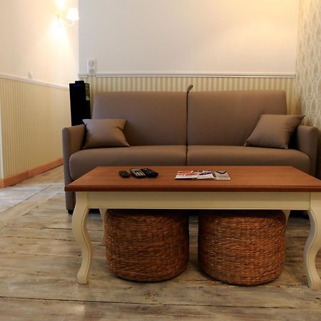 Hotel Saint Georges Τρουά Εξωτερικό φωτογραφία A sofa