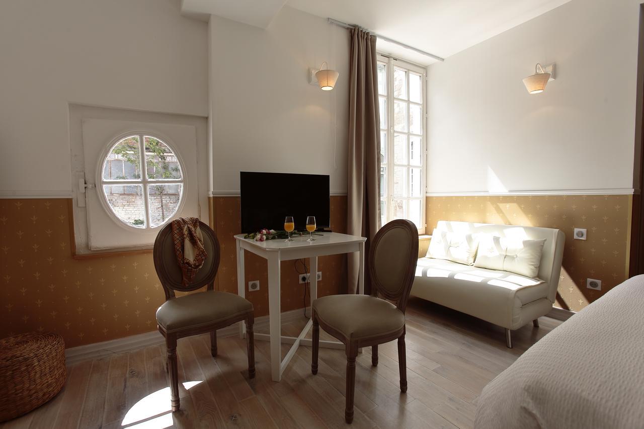 Hotel Saint Georges Τρουά Εξωτερικό φωτογραφία A room at the hotel