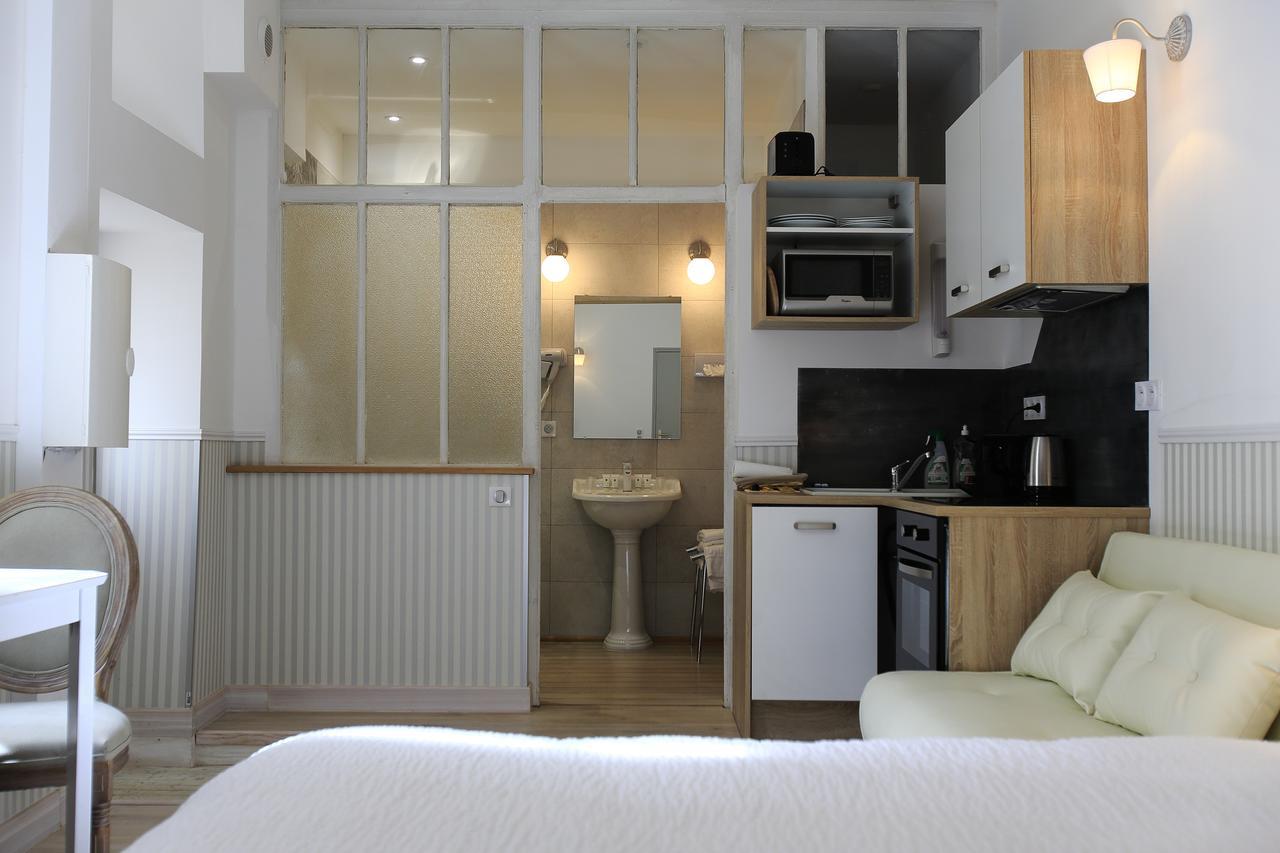 Hotel Saint Georges Τρουά Εξωτερικό φωτογραφία A studio apartment in Paris